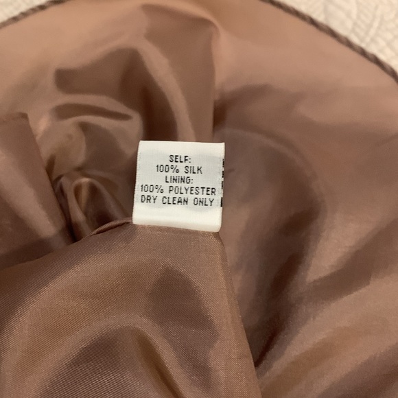 Formal silk dress with sequent diamond detail all the way down the front - Picture 4 of 6